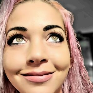 Meet your Posher, Brandi